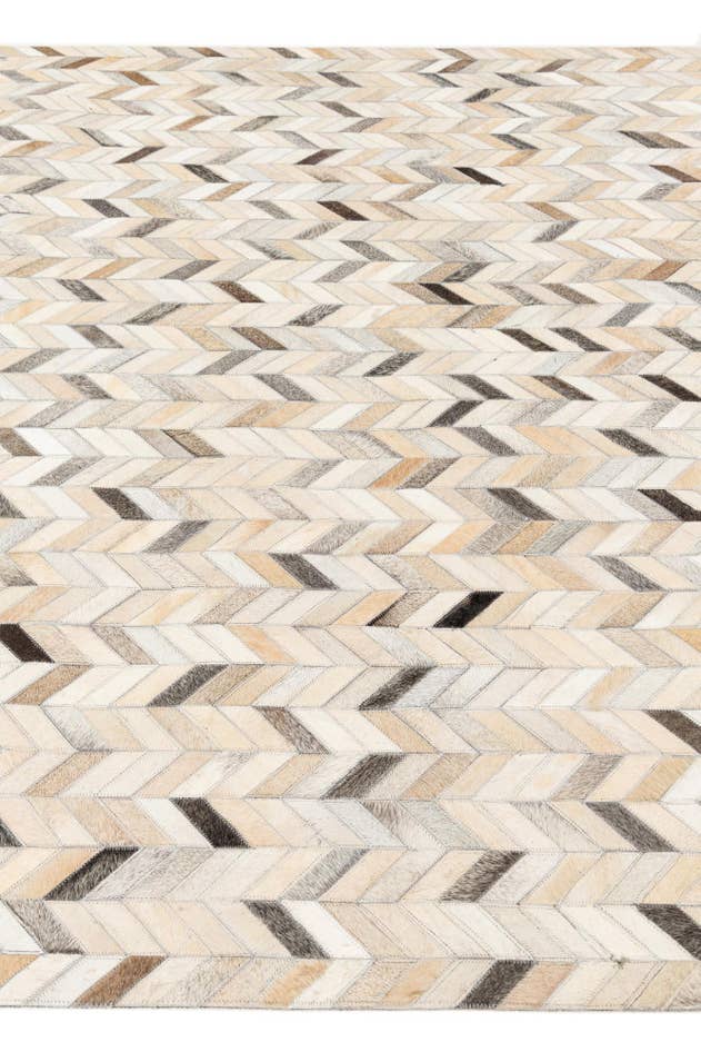 Detail image of 5' 7 x 7' 11 Cowhide Stocks Rug