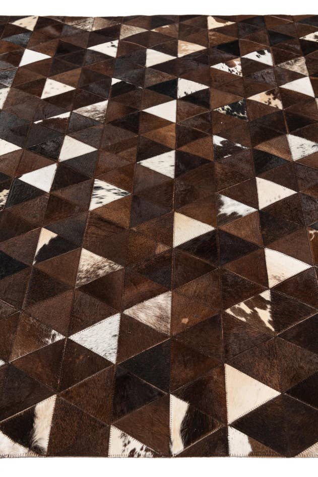 Detail image of 5' x 8' Cowhide Stocks Rug