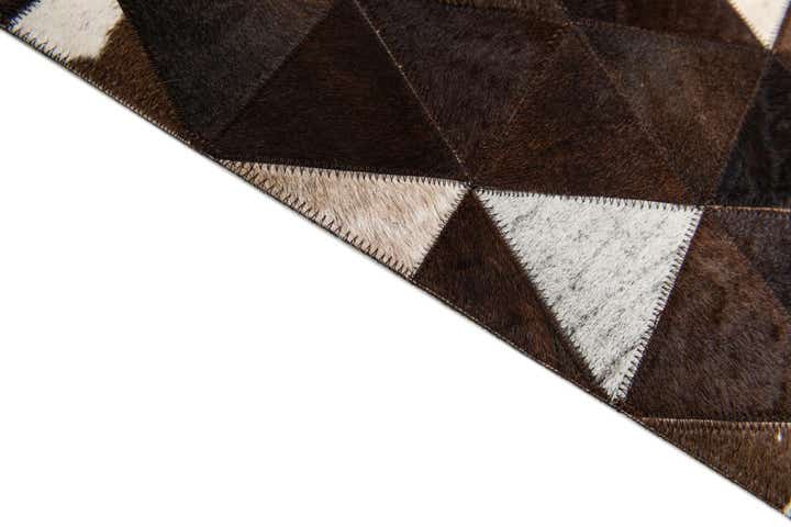 5' x 8' Cowhide Stocks Rug