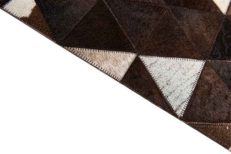 Detail image of 5' x 8' Cowhide Stocks Rug
