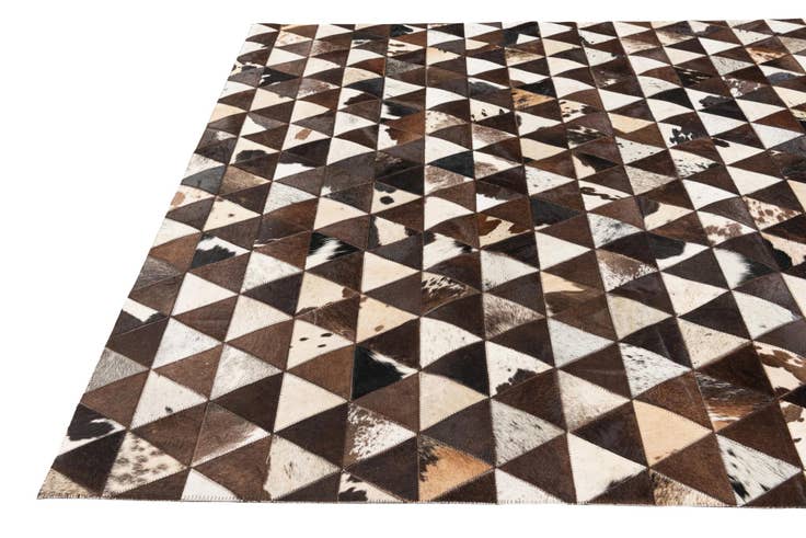 Detail image of 5' x 8' 1 Cowhide Stocks Rug