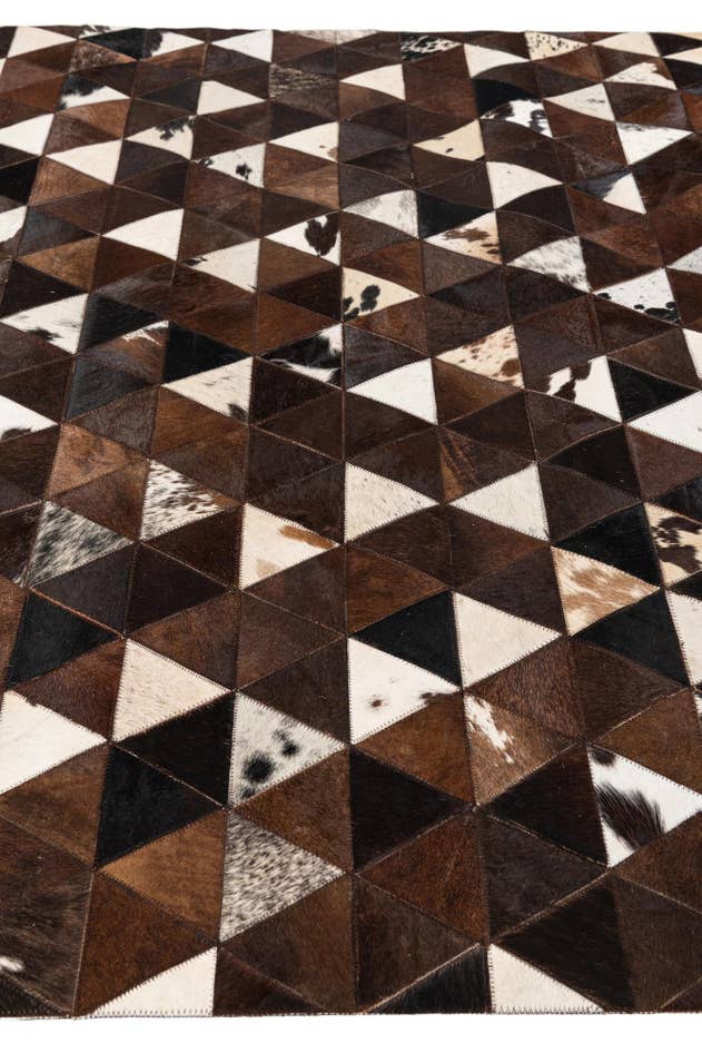 Detail image of 5' x 8' Cowhide Stocks Rug