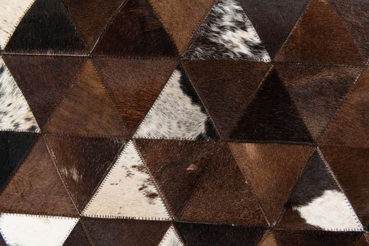 5' x 8' Cowhide Stocks Rug