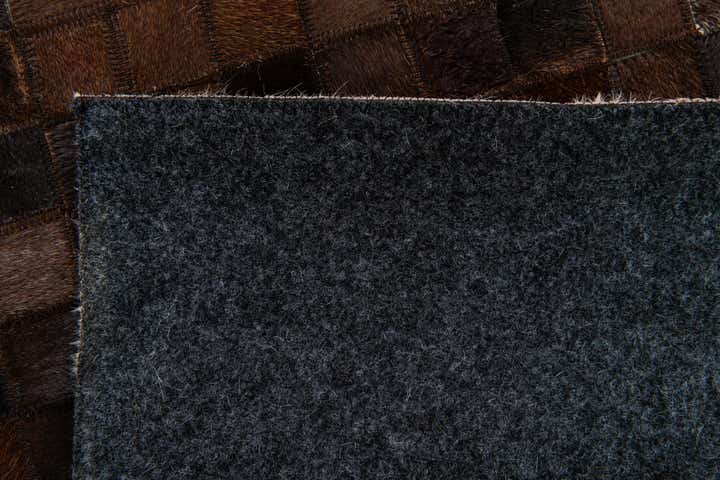 5' 1 x 8' Cowhide Stocks Rug