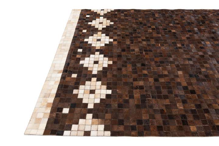 5' 1 x 8' Cowhide Stocks Rug