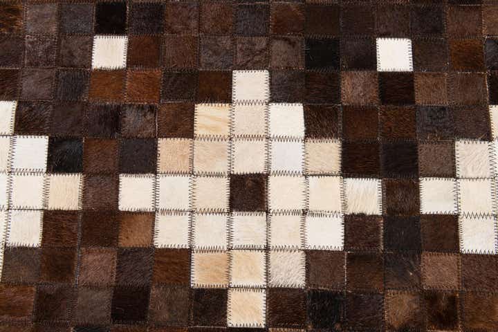 5' 1 x 8' Cowhide Stocks Rug