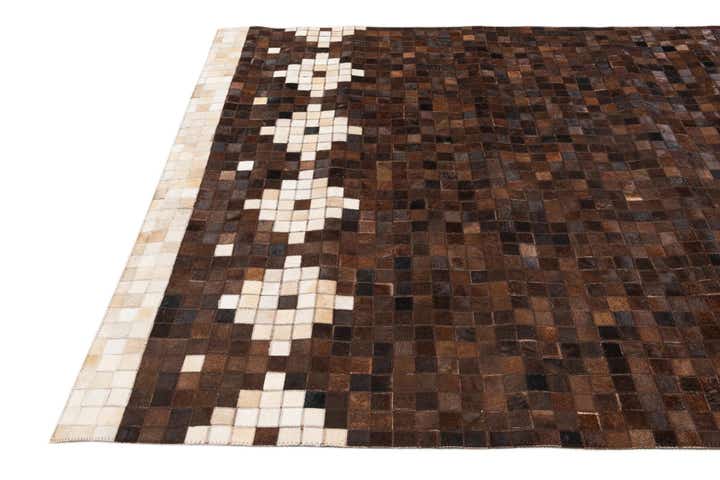 5' 2 x 8' Cowhide Stocks Rug