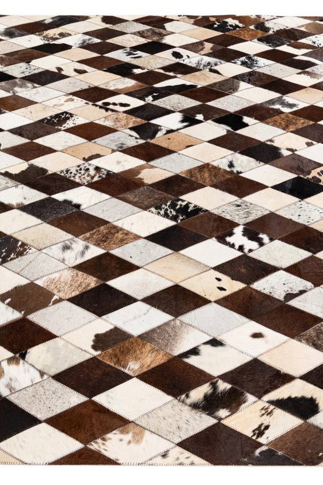 Detail image of 5' 8 x 7' 1 Cowhide Stocks Rug