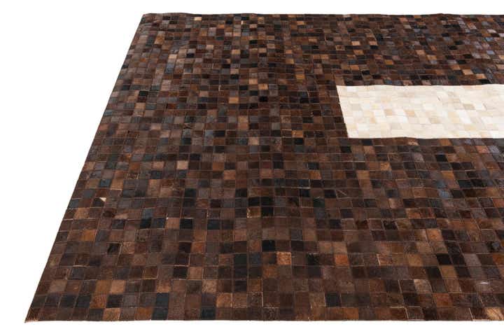 5' x 7' 10 Cowhide Stocks Rug