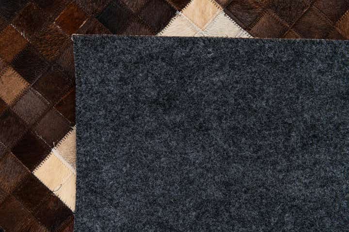 5' x 7' 10 Cowhide Stocks Rug