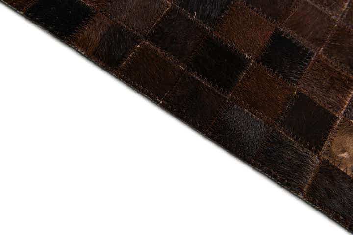 5' 1 x 7' 11 Cowhide Stocks Rug