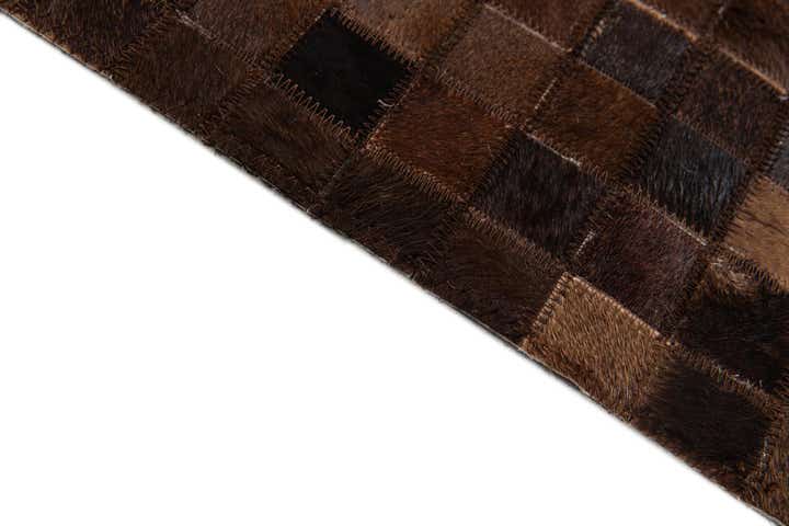 5' x 7' 10 Cowhide Stocks Rug