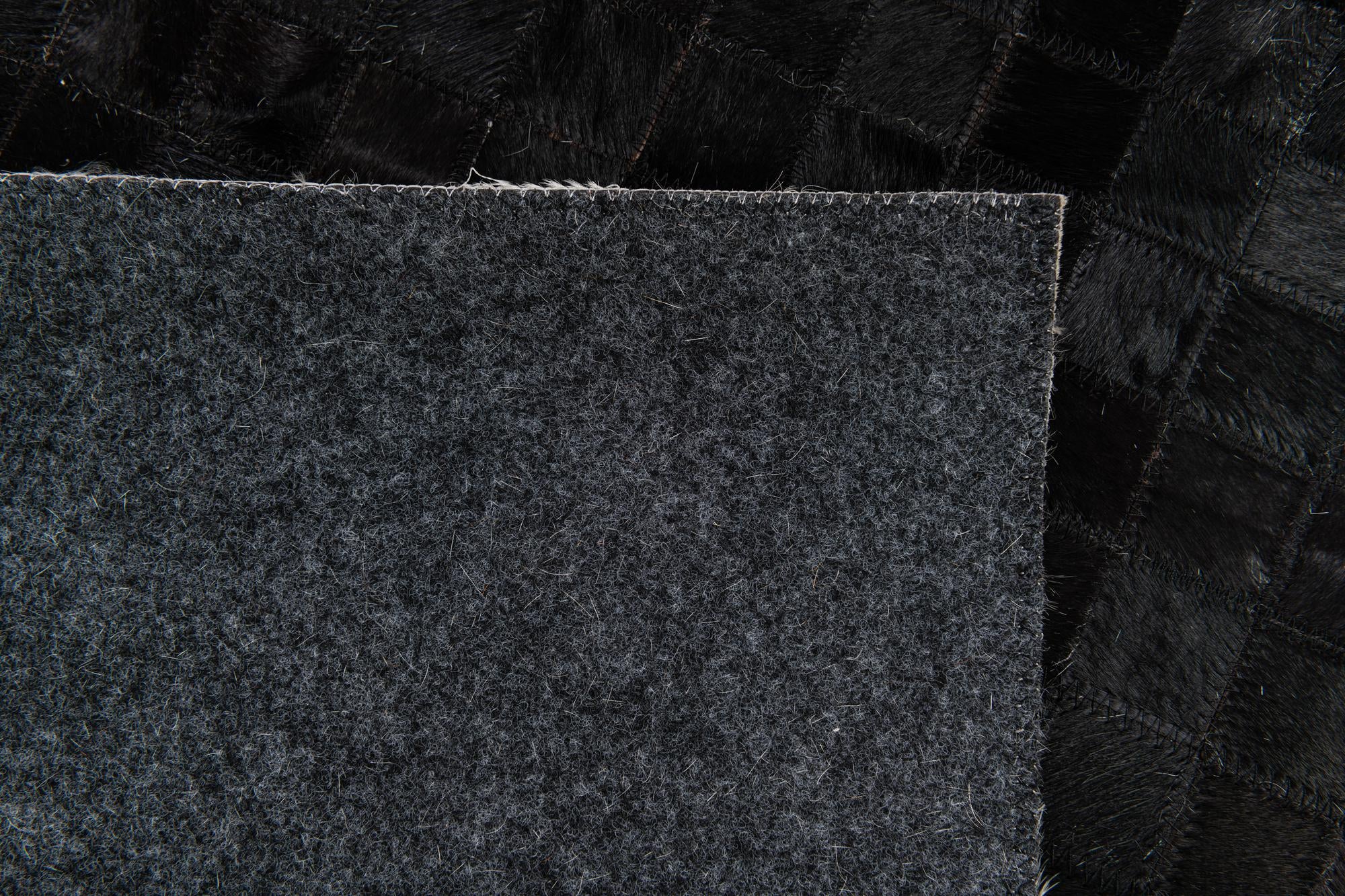 5' x 7' 10 Cowhide Stocks Rug