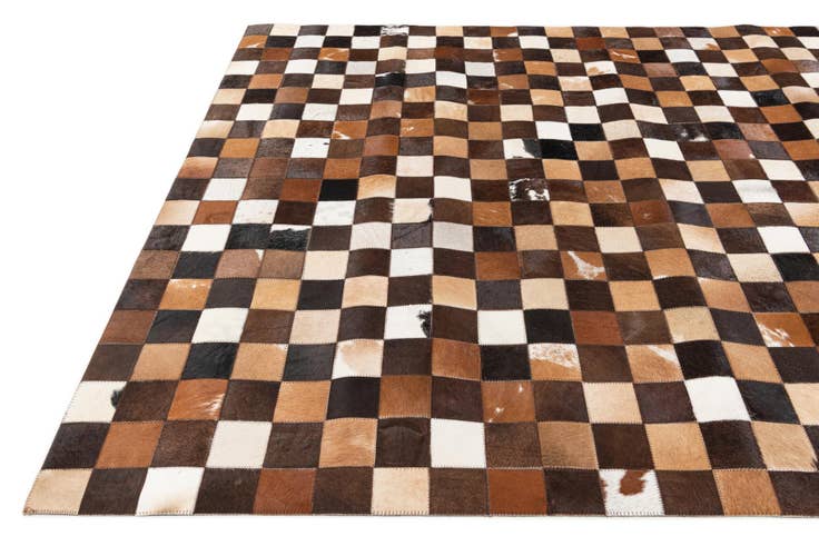 Detail image of 5' x 7' 11 Cowhide Stocks Rug
