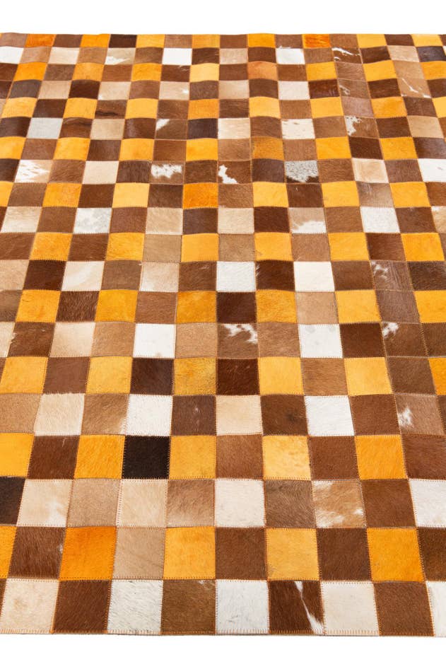 Detail image of 5' x 7' 11 Cowhide Stocks Rug