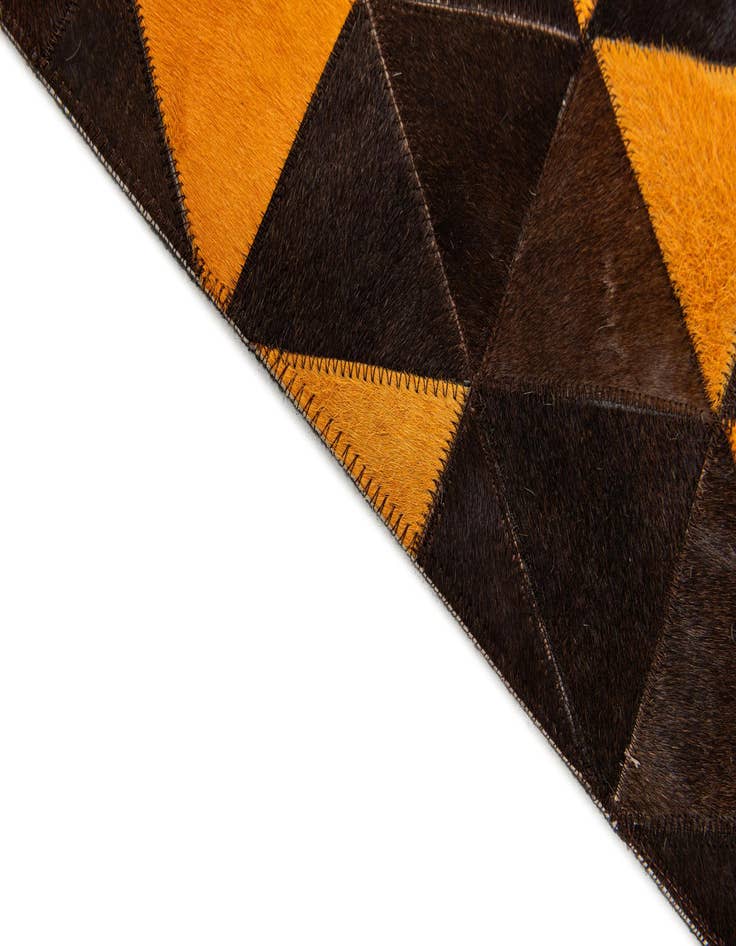 Detail image of 5' x 8' Cowhide Stocks Rug