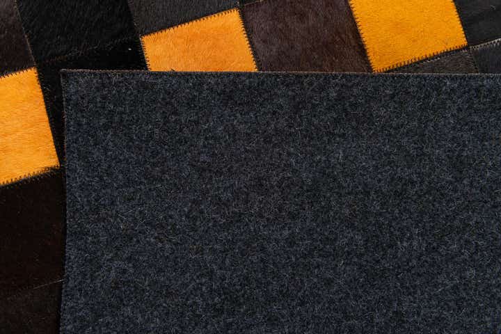5' 2 x 8' Cowhide Stocks Rug