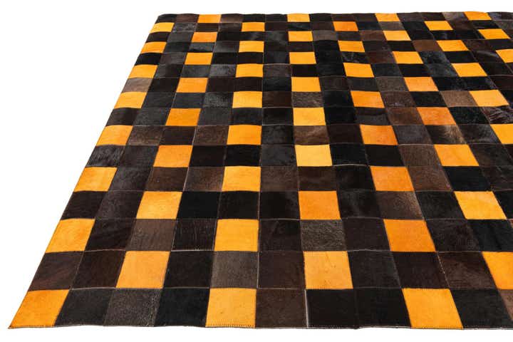 5' 2 x 8' Cowhide Stocks Rug