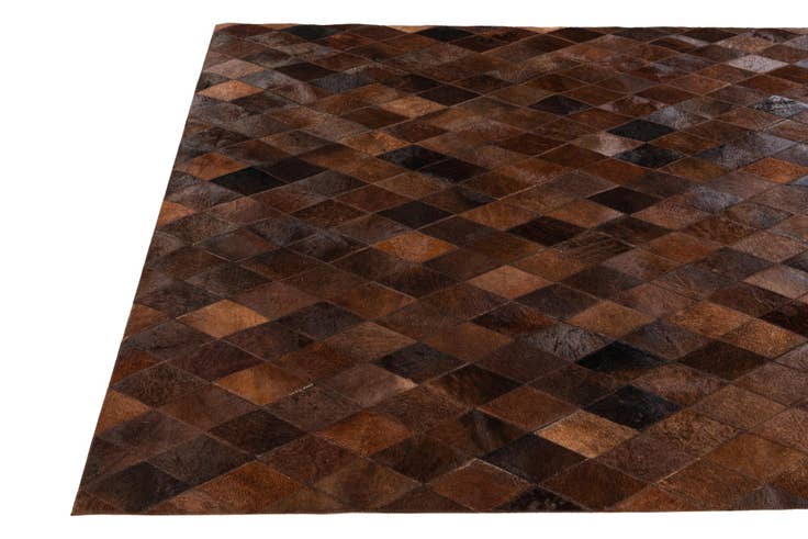 Detail image of 4' 8 x 6' 7 Cowhide Stocks Rug