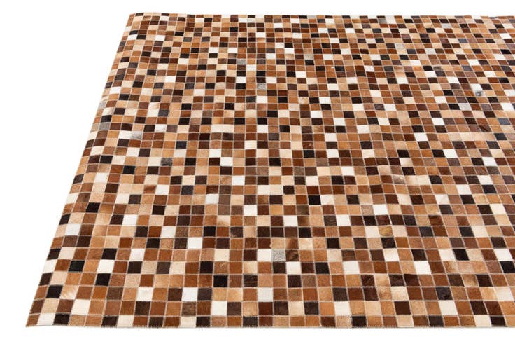 Detail image of 4' 8 x 6' 8 Cowhide Stocks Rug
