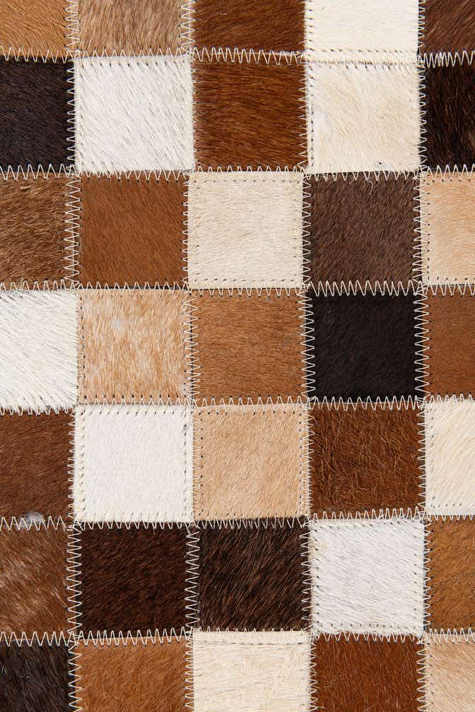 4' 7 x 6' 7 Cowhide Stocks Rug