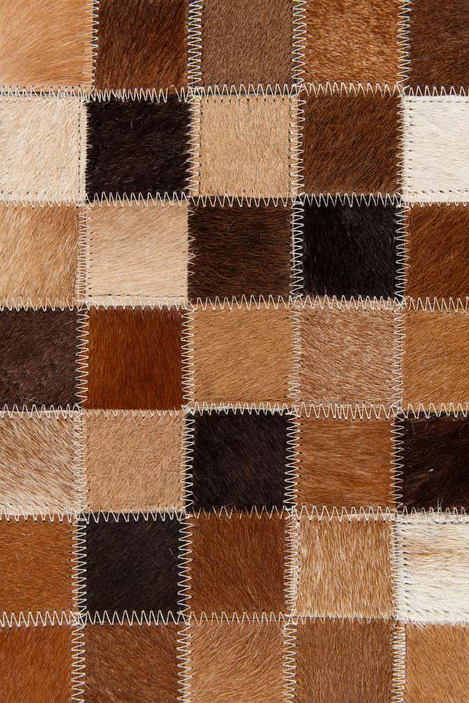 3' 11 x 5' 11 Cowhide Stocks Rug