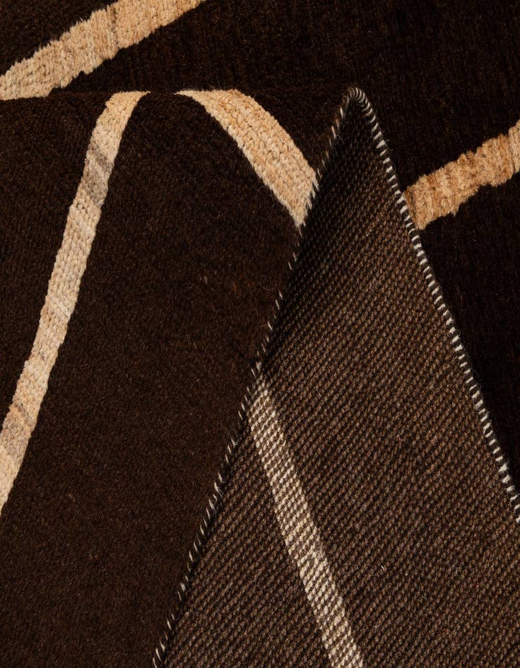 Detail image of 5' 9 x 7' 11  Hand Knotted Darya Wool Rug