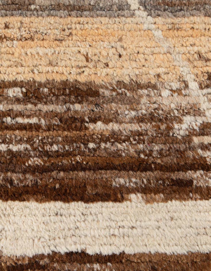 Detail image of 6' 8 x 9' 7  Hand Knotted Darya Wool Rug