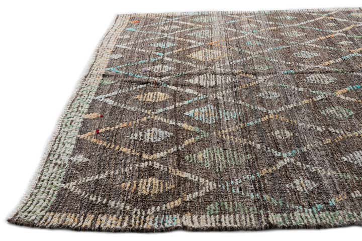5' 8 x 8' 3 Hand Knotted Darya Wool Rug