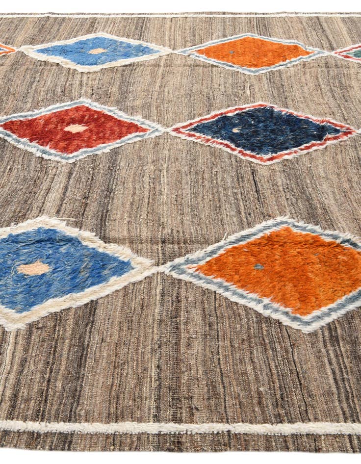 Detail image of 8' 2 x 10' 8  Hand Knotted Darya Wool Rug