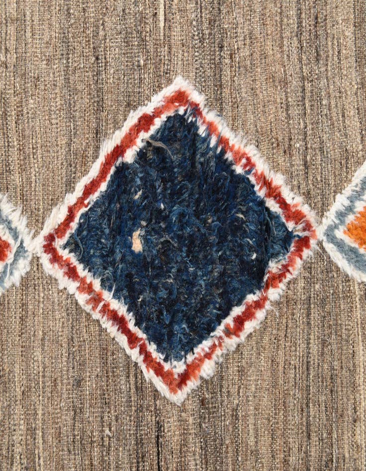 Detail image of 8' 2 x 10' 8  Hand Knotted Darya Wool Rug