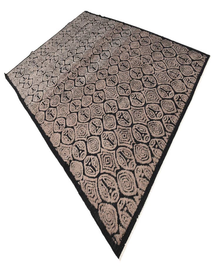 Detail image of 9' 2 x 13' 2  Hand Knotted Darya Wool Rug