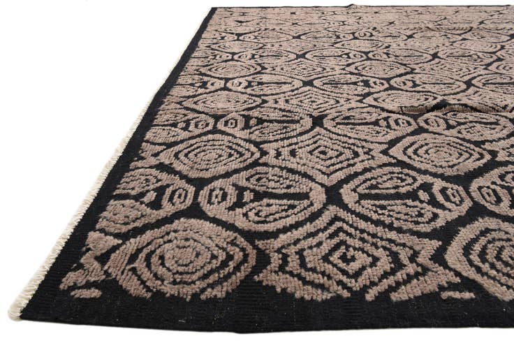 Detail image of 9' 2 x 13' 2 Hand Knotted Darya Wool Rug