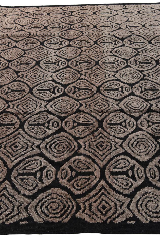 Detail image of 9' 2 x 13' 2 Hand Knotted Darya Wool Rug