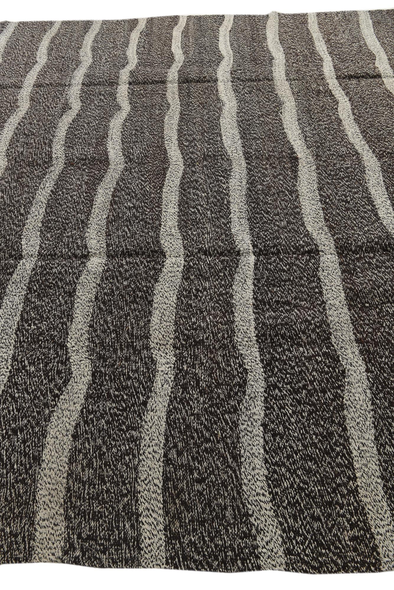 9' 4 x 11' 7 Hand Knotted Darya Wool Rug