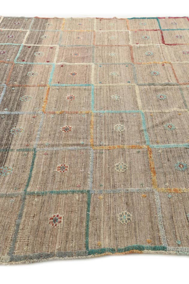 Detail image of 8' x 10' 2 Hand Knotted Darya Wool Rug