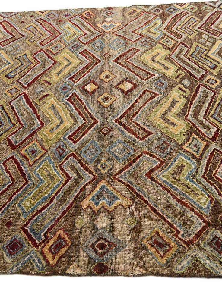 Detail image of 7' 10 x 10' 1  Hand Knotted Darya Wool Rug