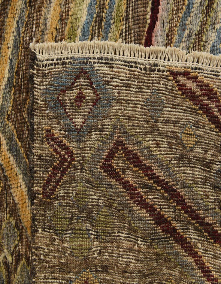 Detail image of 7' 10 x 10' 1  Hand Knotted Darya Wool Rug