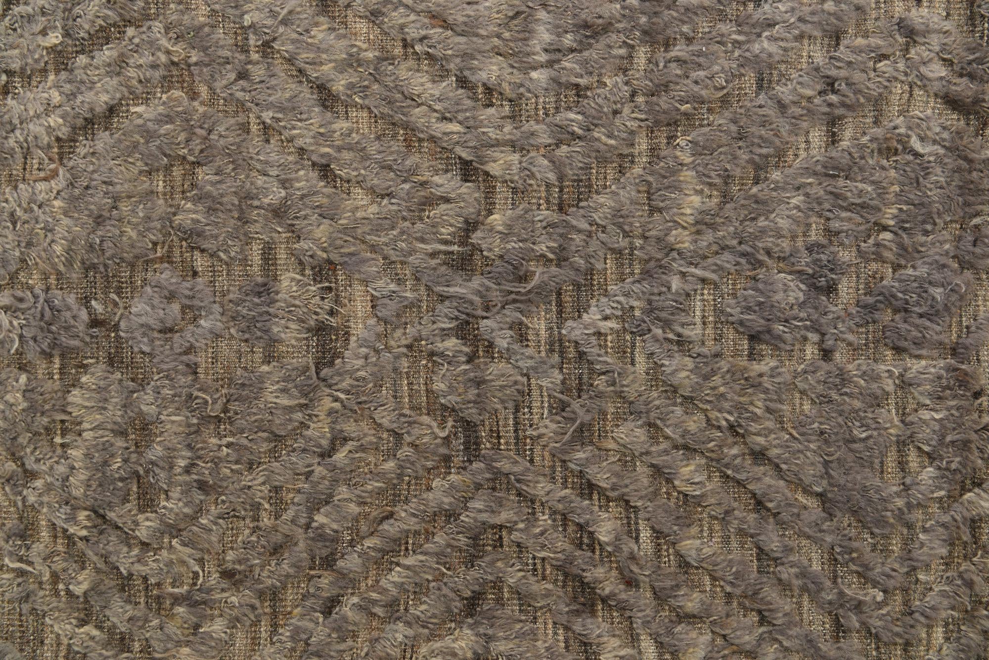 7' 7 x 10' 9 Hand Knotted Darya Wool Rug
