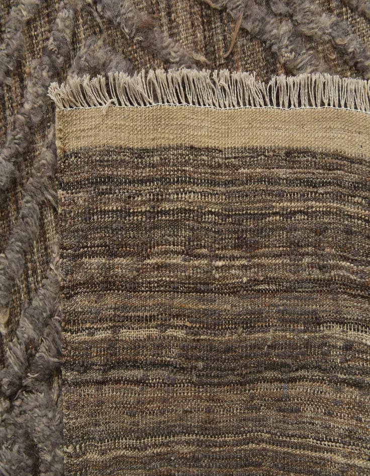 Detail image of 7' 7 x 10' 9  Hand Knotted Darya Wool Rug