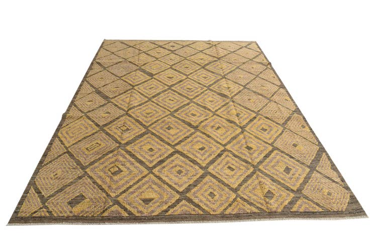 Detail image of 8' 2 x 10' 3 Hand Knotted Darya Wool Rug