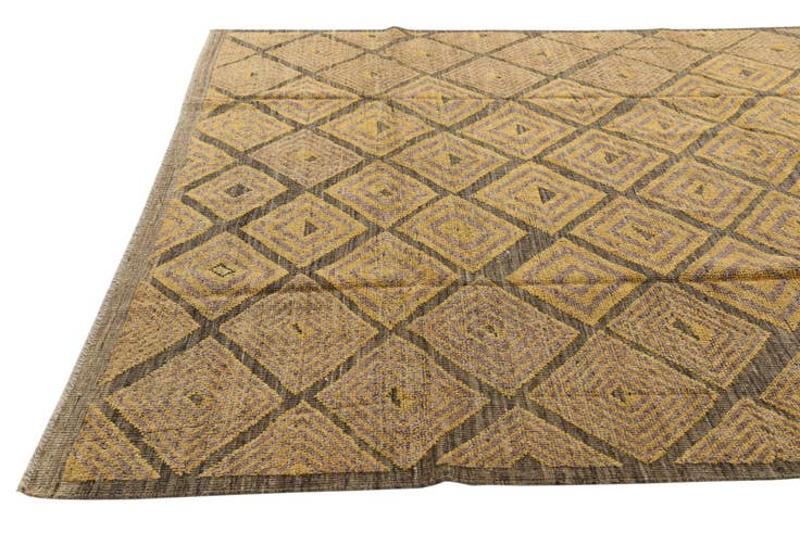 Detail image of 8' 2 x 10' 3 Hand Knotted Darya Wool Rug