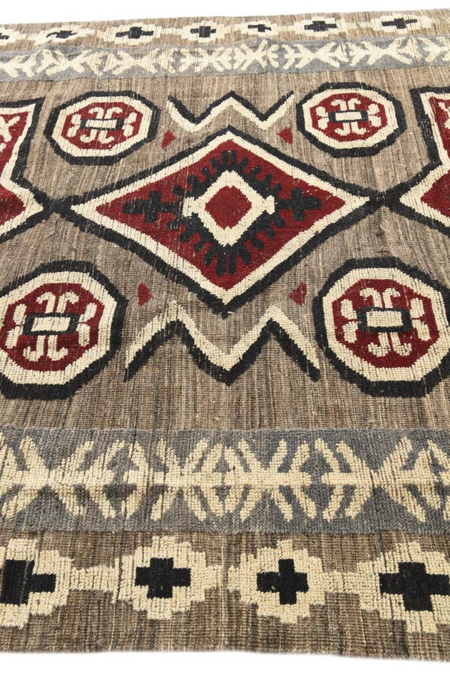 Detail image of 8' x 10' 10 Hand Knotted Darya Wool Rug
