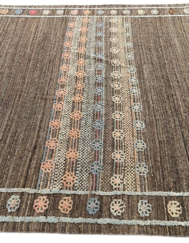 Detail image of 6' 6 x 9' 5 Hand Knotted Darya Wool Rug
