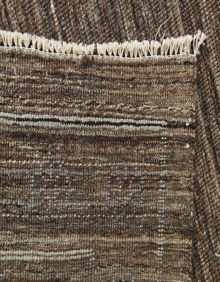 Detail image of 6' 6 x 9' 5  Hand Knotted Darya Wool Rug