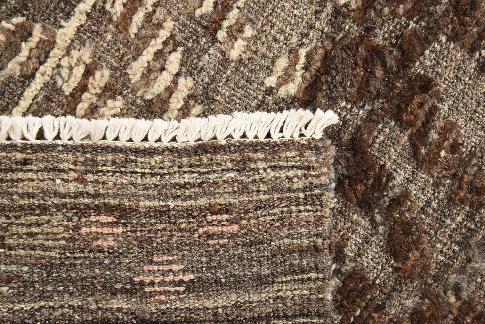7' 2 x 10' 4 Hand Knotted Darya Wool Rug