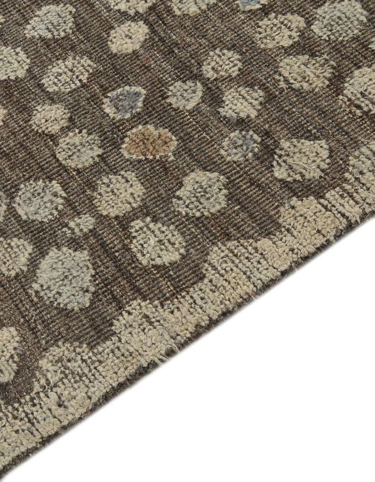 Detail image of 8' 3 x 10' 4  Hand Knotted Darya Wool Rug