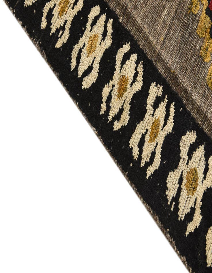 Detail image of 8' x 10' 5  Hand Knotted Darya Wool Rug