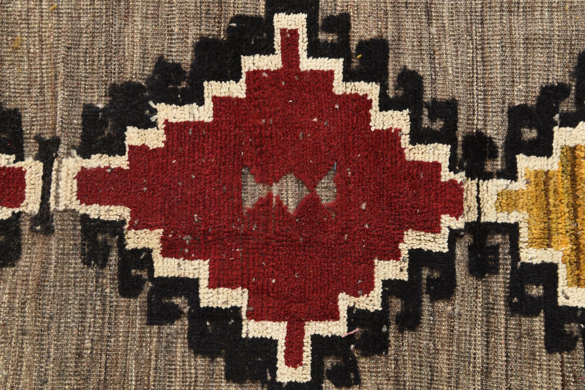 8' x 10' 5 Hand Knotted Darya Wool Rug