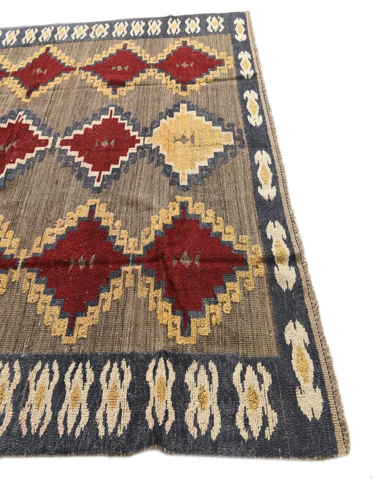 Detail image of 8' 4 x 10' 2  Hand Knotted Darya Wool Rug